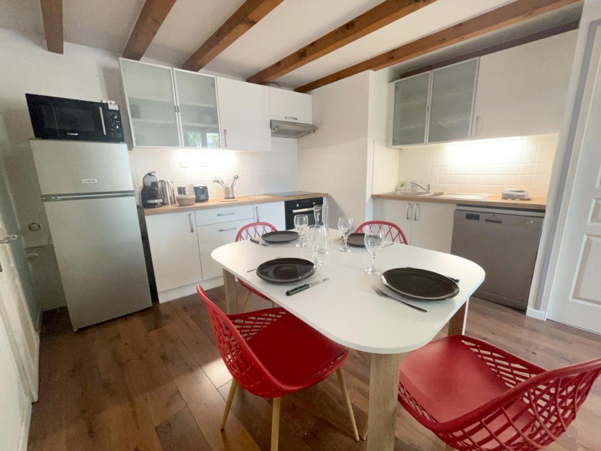 Spacieux Duplex Central Avec Terrasse Tropezienne Salon-de-Provence Bagian luar foto