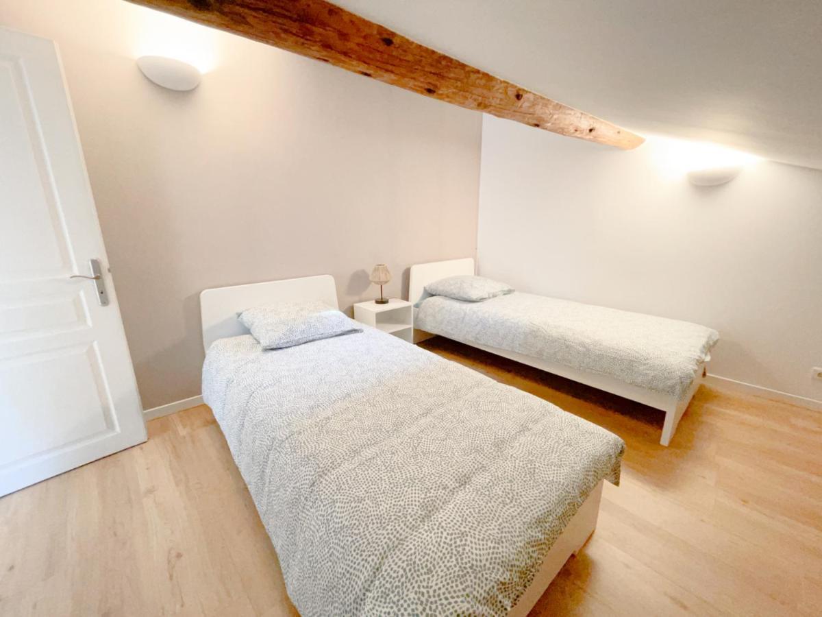Spacieux Duplex Central Avec Terrasse Tropezienne Salon-de-Provence Bagian luar foto