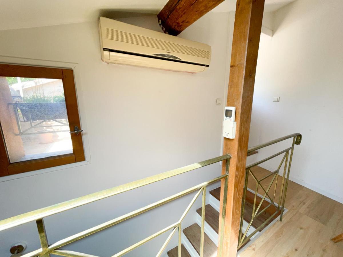 Spacieux Duplex Central Avec Terrasse Tropezienne Salon-de-Provence Bagian luar foto