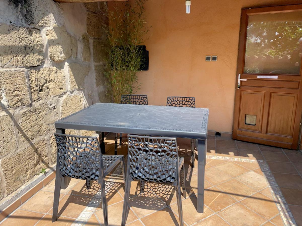 Spacieux Duplex Central Avec Terrasse Tropezienne Salon-de-Provence Bagian luar foto